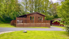 Charming Copse Corner Cabin in Devon's Countryside